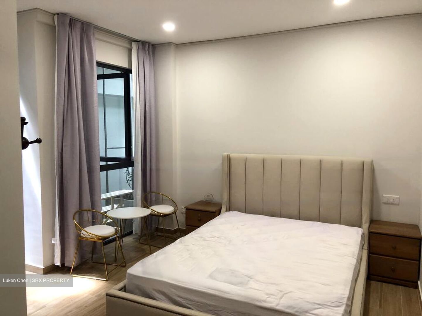 Charlton Park (D19), Terrace #589420571